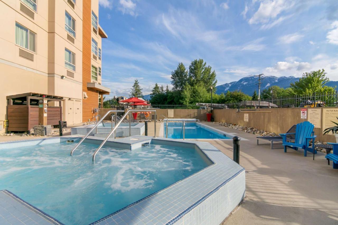 Best Western Plus Revelstoke Exterior photo