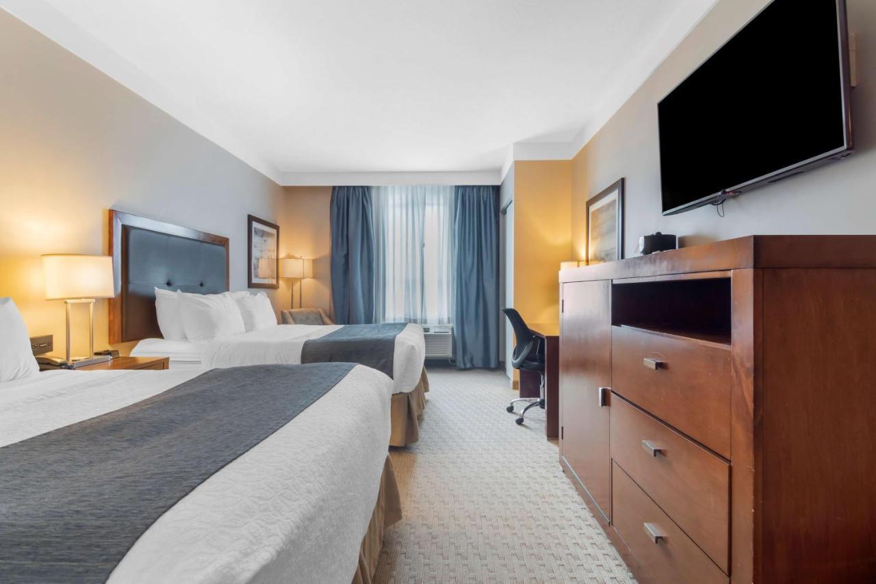 Best Western Plus Revelstoke Exterior photo