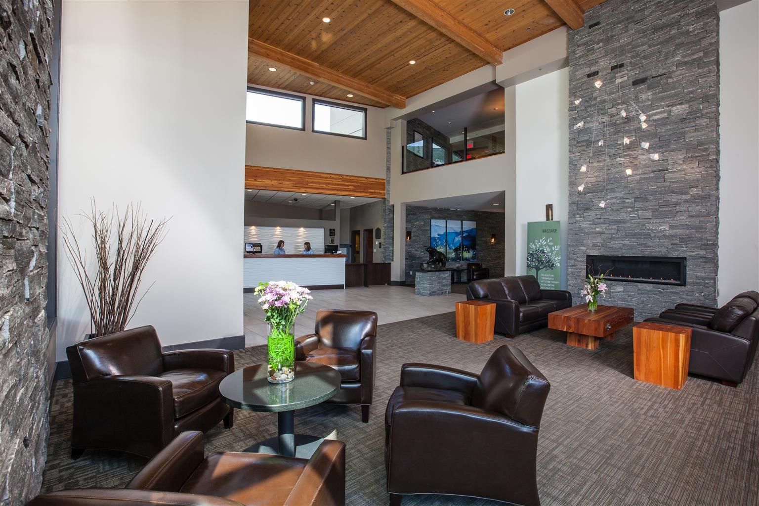Best Western Plus Revelstoke Exterior photo